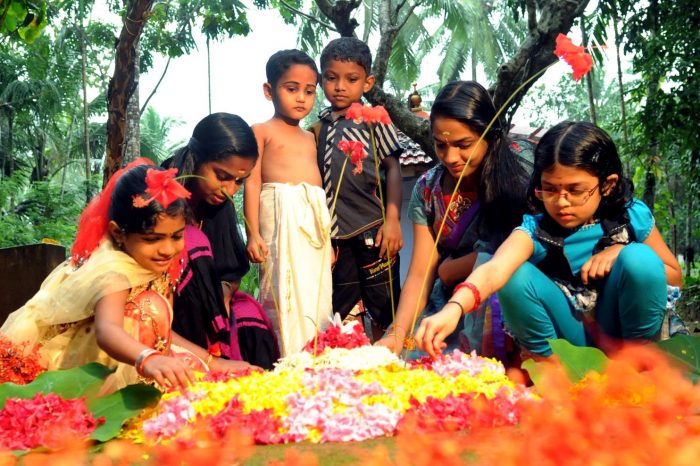 ഇന്ന് തിരുവോണം ആഘോഷിച്ച് മലയാളികൾ