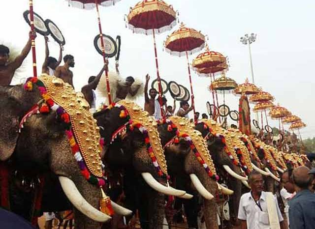 തൃശൂരില്‍ എത്തുന്ന പ്രധാനമന്ത്രിക്ക് മുന്നില്‍ 15 ആനകളുമായി മിനി പൂരം ഒരുക്കാന്‍ പാറമേക്കാവ് ദേവസ്വം