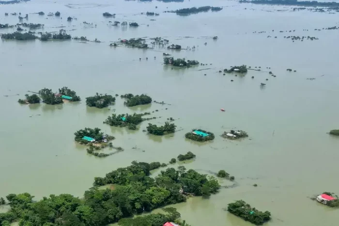 ബംഗ്ലാദേശില്‍ വെള്ളപ്പൊക്കം, ഇന്ത്യ സൃഷ്ടിച്ചതെന്ന് ആരോപണം