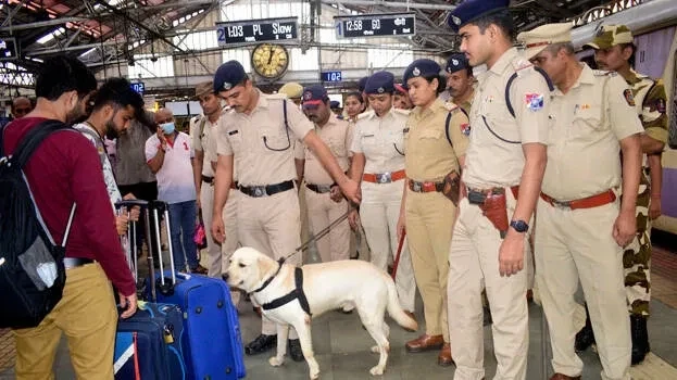 ഭീകരാക്രമണത്തിന് സാദ്ധ്യതാ മുന്നറിയിപ്പ്; മുംബയ് നഗരത്തില്‍ സുരക്ഷ വര്‍ദ്ധിപ്പിച്ചു