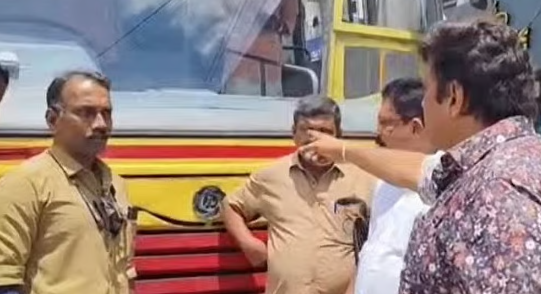 ബസില്‍ പ്ലാസ്റ്റിക് കുപ്പികള്‍ കൂട്ടിയിട്ട സംഭവം, മന്ത്രി ശാസിച്ചതിന് പിന്നാലെ ഡ്രൈവര്‍ക്ക് സ്ഥലംമാറ്റം