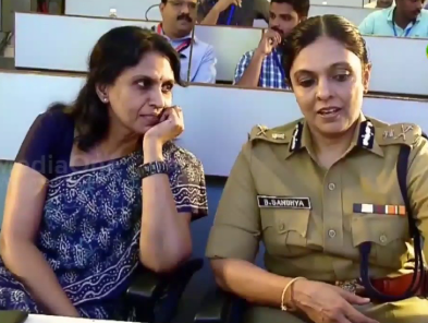 നടിയെ ആക്രമിച്ച കേസിൽ വനിതാ ഐപിഎസ്സുകാരുടെ പോരാട്ടം; മുൻ ഡിജിപി ബി സന്ധ്യ അതിജീവിതക്കൊപ്പം, ആർ ശ്രീലേഖ ദിലീപിനൊപ്പം