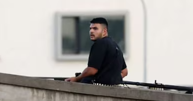 സിഡ്നിയിൽ ജൂതന്മാരുടെ ആഘോഷത്തിൽ വെടിവെപ്പ്, 15 മരണം; അക്രമിയെ കീഴ്പ്പെടുത്തി ഹീറോ ആയ അഹ്മദ് അൽ അഹ്മദ്