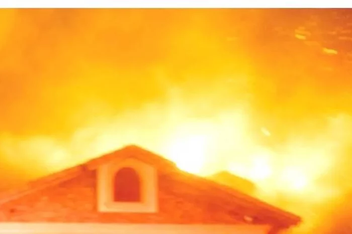ബേപ്പൂരിലെ വെളിച്ചെണ്ണ മില്ലില് വന് തീപിടിത്തം; ലക്ഷങ്ങളുടെ നഷ്ടം