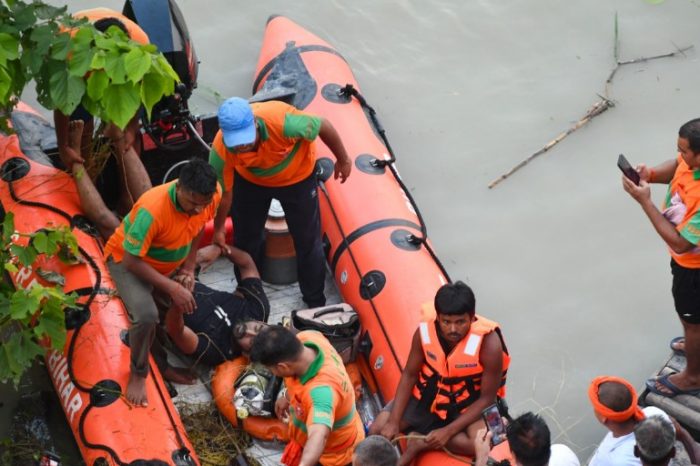 ബിഹാറിലെ ബോട്ട് അപകടം: മരണസംഖ്യ 14 ആയി; മരിച്ചവരില് ഏറെയും കുട്ടികള്